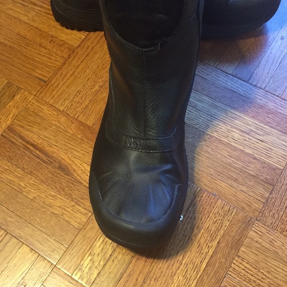 Ugg men boots - Picture 3 of 3